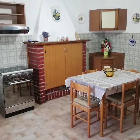 Casa Lago Torricella Apartment *